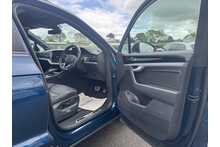 22/72 Volkswagen Touareg 3.0 TDI V6 Black Edition Diesel Tiptronic 4Motion 286 ps