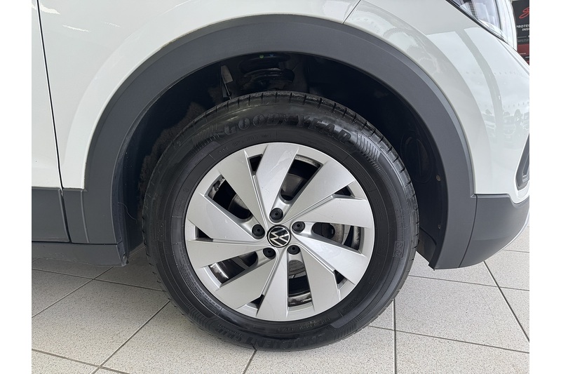 Volkswagen 1.0 TSI Life SUV 5dr Petrol Manual Euro 6 (s/s) (95 ps)
