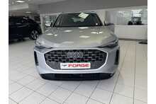 Audi Q5 2.0 TDI Sport SUV 5dr Diesel S Tronic quattro Euro 6 (s/s) (204 ps)