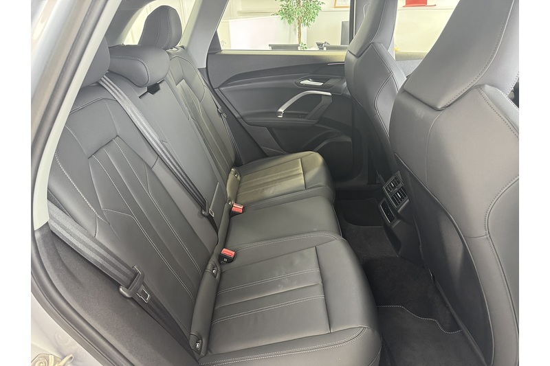 Audi 2.0 TDI Sport SUV 5dr Diesel S Tronic quattro Euro 6 (s/s) (204 ps)