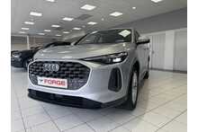 Audi Q5 2.0 TDI Sport SUV 5dr Diesel S Tronic quattro Euro 6 (s/s) (204 ps)