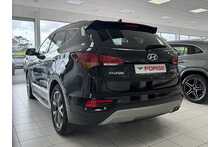 16/66 Hyundai Santa Fe CRDi Blue Drive Wiggins Edition