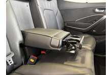16/66 Hyundai Santa Fe CRDi Blue Drive Wiggins Edition
