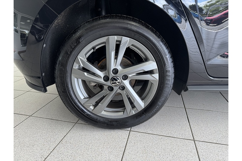 Volkswagen 1.0 TSI R-Line Hatchback 5dr Petrol DSG Euro 6 (s/s) (115 ps)