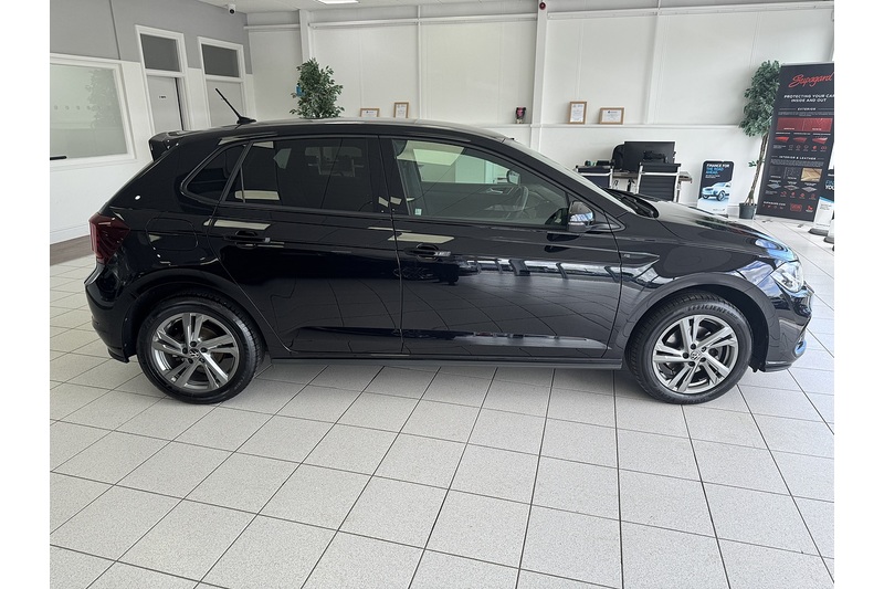 Volkswagen 1.0 TSI R-Line Hatchback 5dr Petrol DSG Euro 6 (s/s) (115 ps)