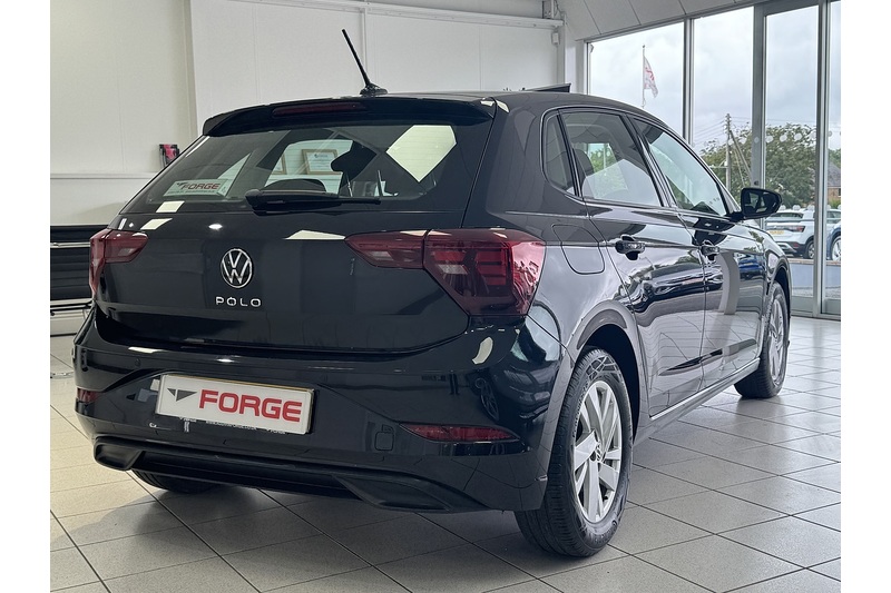 Volkswagen 1.0 TSI Life Hatchback 5dr Petrol Manual Euro 6 (s/s) (95 ps)