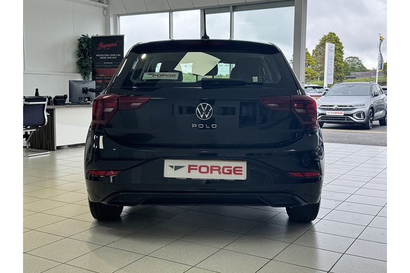 Volkswagen 1.0 TSI Life Hatchback 5dr Petrol Manual Euro 6 (s/s) (95 ps)