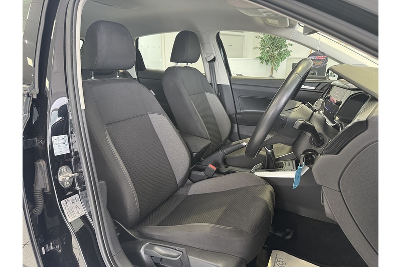 Volkswagen 1.0 TSI Life Hatchback 5dr Petrol Manual Euro 6 (s/s) (95 ps)