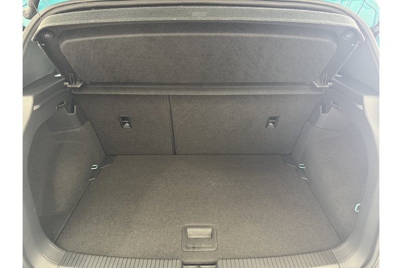 Volkswagen 1.0 TSI R-Line SUV 5dr Petrol Manual Euro 6 (s/s) (115 ps)