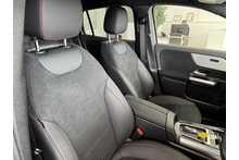 25/75 Mercedes-Benz GLA200h MHEV AMG Line (Executive)