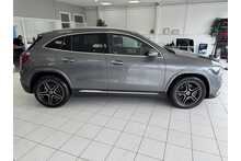 25/75 Mercedes-Benz GLA200h MHEV AMG Line (Executive)
