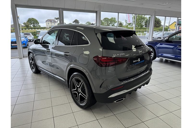 Mercedes-Benz 1.3 GLA200h MHEV AMG Line (Executive) SUV 5dr Petrol Hybrid 7G-DCT Euro 6 (s/s) (163 ps)