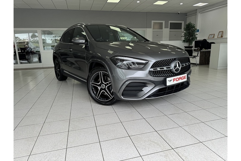 Mercedes-Benz 1.3 GLA200h MHEV AMG Line (Executive) SUV 5dr Petrol Hybrid 7G-DCT Euro 6 (s/s) (163 ps)