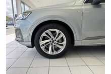 23/23 Audi Q7  3.0 TDI V6 45 S line Diesel  quattro (231 ps)