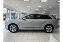 23/23 Audi Q7  3.0 TDI V6 45 S line Diesel  quattro (231 ps)