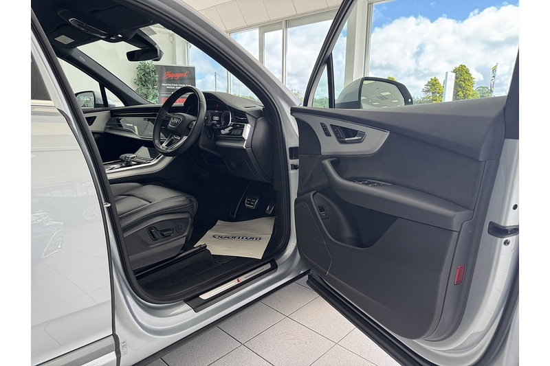 Audi 3.0 TDI V6 45 S line SUV 5dr Diesel Tiptronic quattro Euro 6 (s/s) (231 ps)