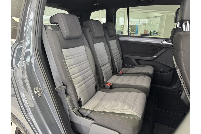 Volkswagen 1.5 TSI EVO R-Line MPV 5dr Petrol DSG Euro 6 (s/s) (150 ps)