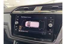 25/75 Volkswagen Touran 1.5 TSI EVO R-Line 5dr Petrol DSG 150 ps
