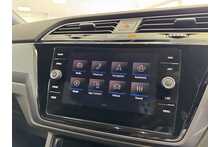 25/75 Volkswagen Touran 1.5 TSI EVO R-Line 5dr Petrol DSG 150 ps