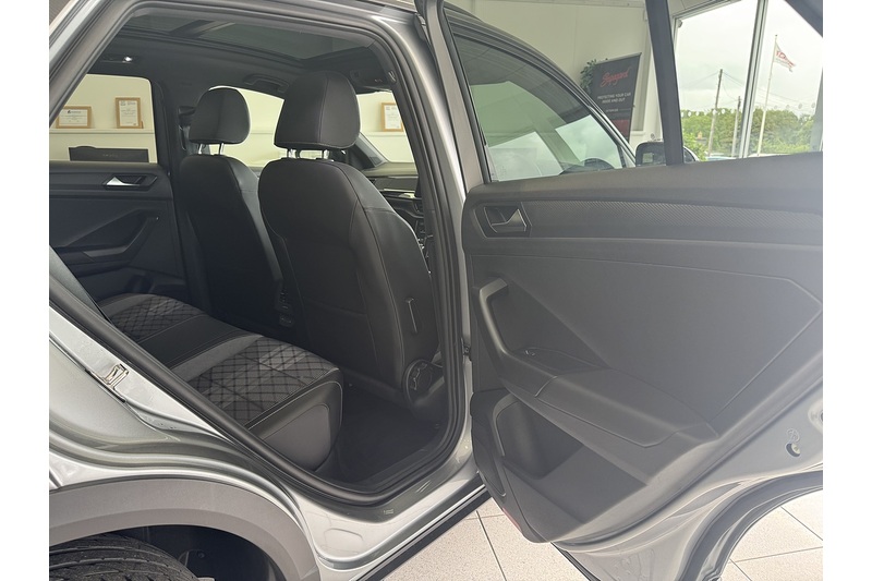 Volkswagen 1.5 TSI Black Edition Plus SUV 5dr Petrol DSG Euro 6 (s/s) (150 ps)