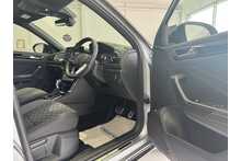 25/75 Volkswagen T-Roc 1.5 TSI Black Edition Plus Petrol DSG 150 ps