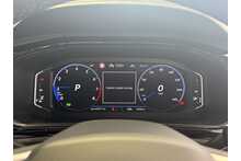 25/75 Volkswagen T-Roc 1.5 TSI Black Edition Plus Petrol DSG 150 ps