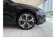 25/25 Skoda Octavia 2.0 TSI vRS Estate Petrol DSG 265 ps