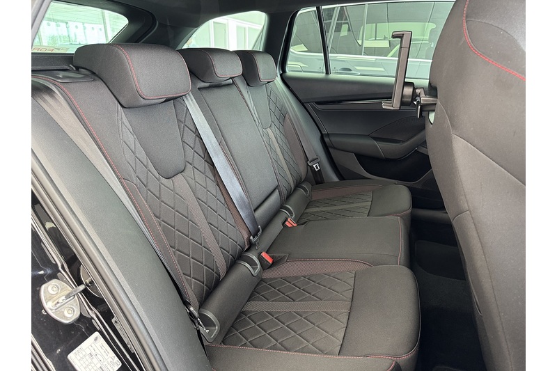 Skoda 2.0 TSI vRS Estate 5dr Petrol DSG Euro 6 (s/s) (265 ps)