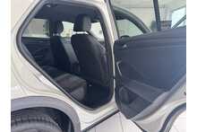 24/24 Volkswagen T-Roc 1.5 TSI R-Line SUV Petrol Manual 150 ps