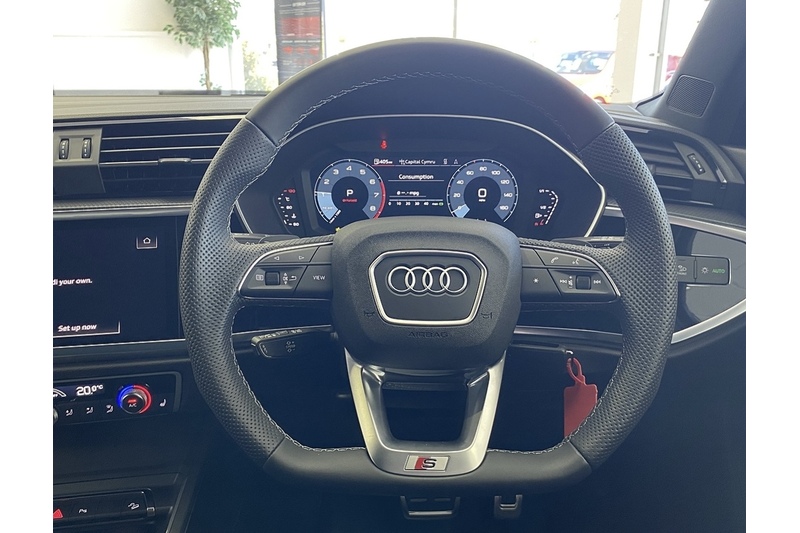 Audi Tfsi  Black Edition 40 Tfsi Quattro S Tronic Estate 2.0 Semi Auto Petrol