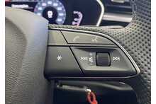25/25 Audi Q3 Tfsi  Black Edition 40 Tfsi Quattro S Tronic