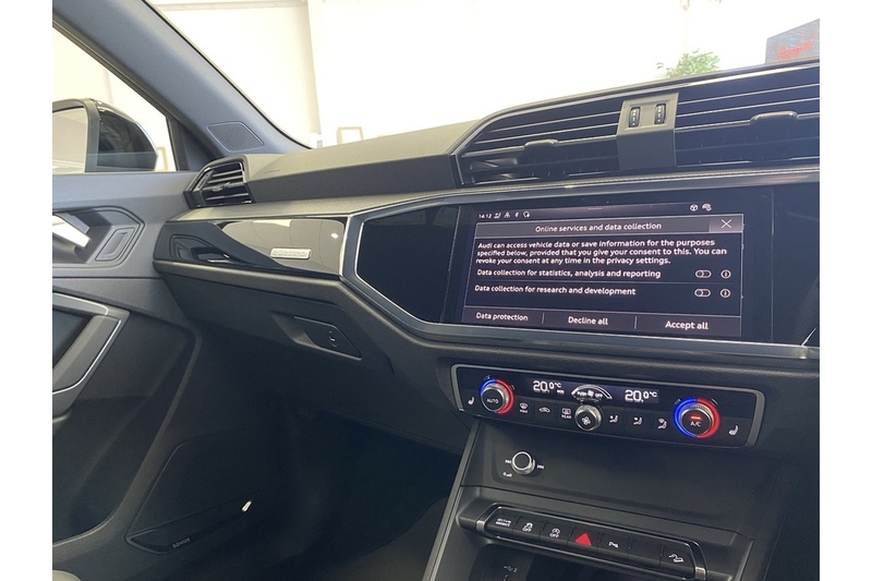 Audi Tfsi  Black Edition 40 Tfsi Quattro S Tronic Estate 2.0 Semi Auto Petrol
