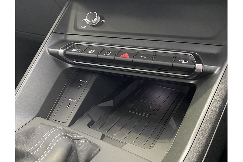 Audi Tfsi  Black Edition 40 Tfsi Quattro S Tronic Estate 2.0 Semi Auto Petrol