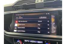 25/25 Audi Q3 Tfsi  Black Edition 40 Tfsi Quattro S Tronic