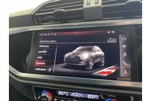 25/25 Audi Q3 Tfsi  Black Edition 40 Tfsi Quattro S Tronic