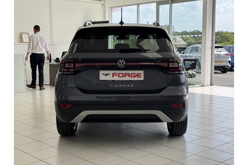 Volkswagen 1.0 TSI Active SUV 5dr Petrol DSG Euro 6 (s/s) (110 ps)