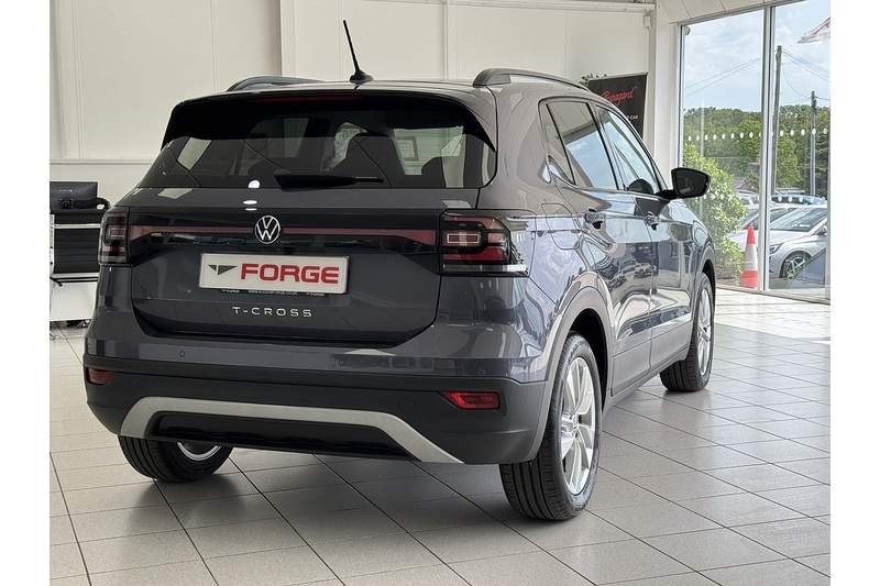 Volkswagen 1.0 TSI Active SUV 5dr Petrol DSG Euro 6 (s/s) (110 ps)