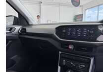 22/71 Volkswagen T-Cross 1.0 TSI Active Petrol DSG 110 ps