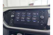 22/71 Volkswagen T-Cross 1.0 TSI Active Petrol DSG 110 ps