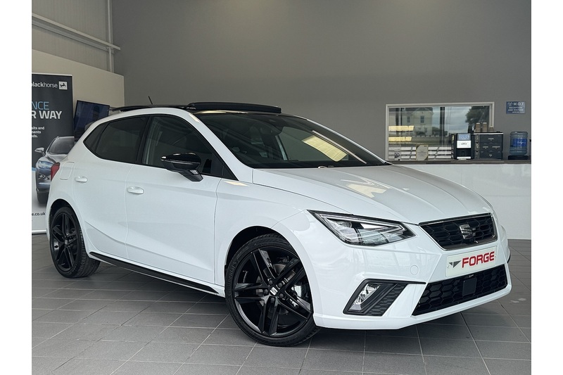 SEAT 1.0 TSI FR Black Edition Hatchback 5dr Petrol DSG Euro 6 (s/s) (115 ps)