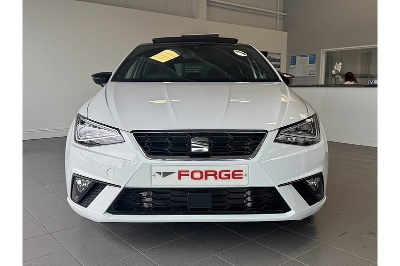 SEAT 1.0 TSI FR Black Edition Hatchback 5dr Petrol DSG Euro 6 (s/s) (115 ps)