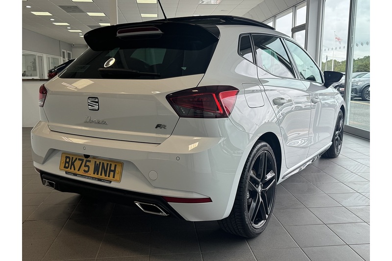 SEAT 1.0 TSI FR Black Edition Hatchback 5dr Petrol DSG Euro 6 (s/s) (115 ps)