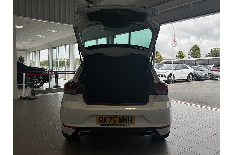 SEAT 1.0 TSI FR Black Edition Hatchback 5dr Petrol DSG Euro 6 (s/s) (115 ps)