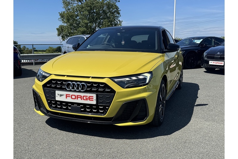 Audi 1.0 TFSI 30 Black Edition Sportback 5dr Petrol Manual Euro 6 (s/s) (110 ps)