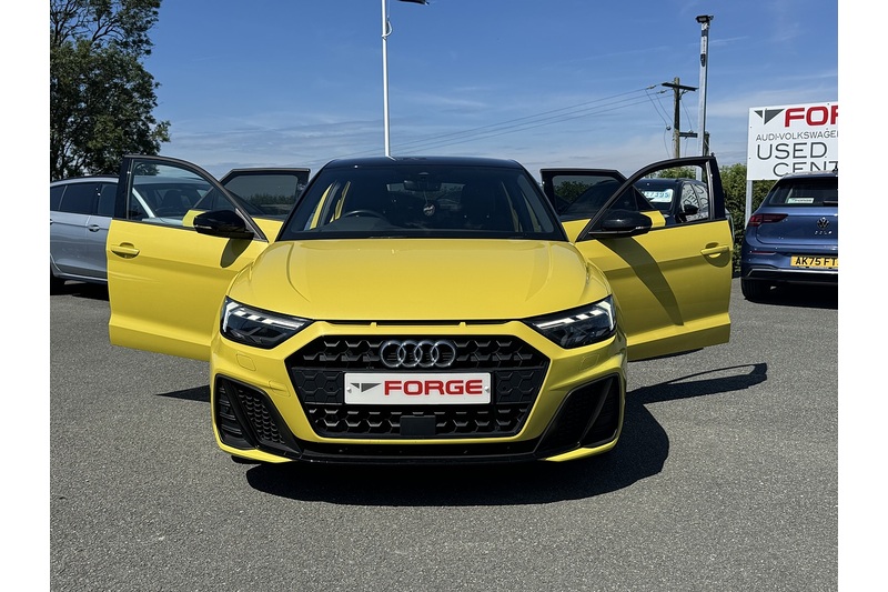 Audi 1.0 TFSI 30 Black Edition Sportback 5dr Petrol Manual Euro 6 (s/s) (110 ps)
