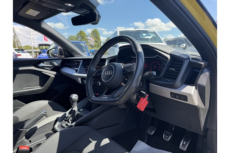 Audi 1.0 TFSI 30 Black Edition Sportback 5dr Petrol Manual Euro 6 (s/s) (110 ps)
