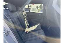24/73 Volkswagen Golf 2.0 TDI GTD Hatchback Diesel DSG 200 ps