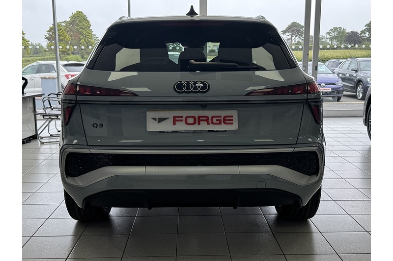 Audi TFSI S Line 1498 5dr SUV S Tronic Petrol