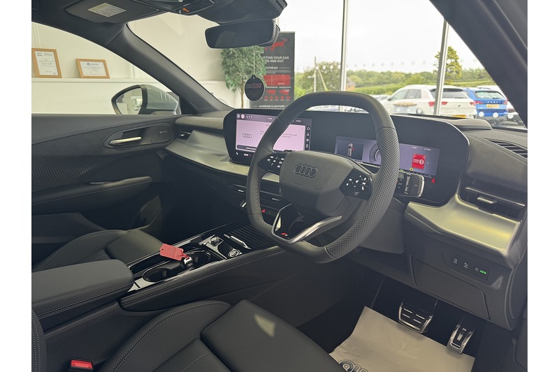 Audi TFSI S Line 1498 5dr SUV S Tronic Petrol