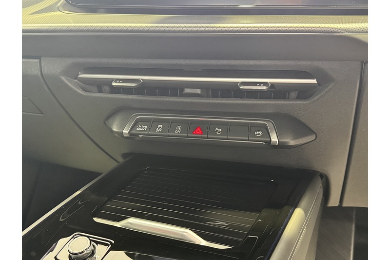 Audi TFSI S Line 1498 5dr SUV S Tronic Petrol